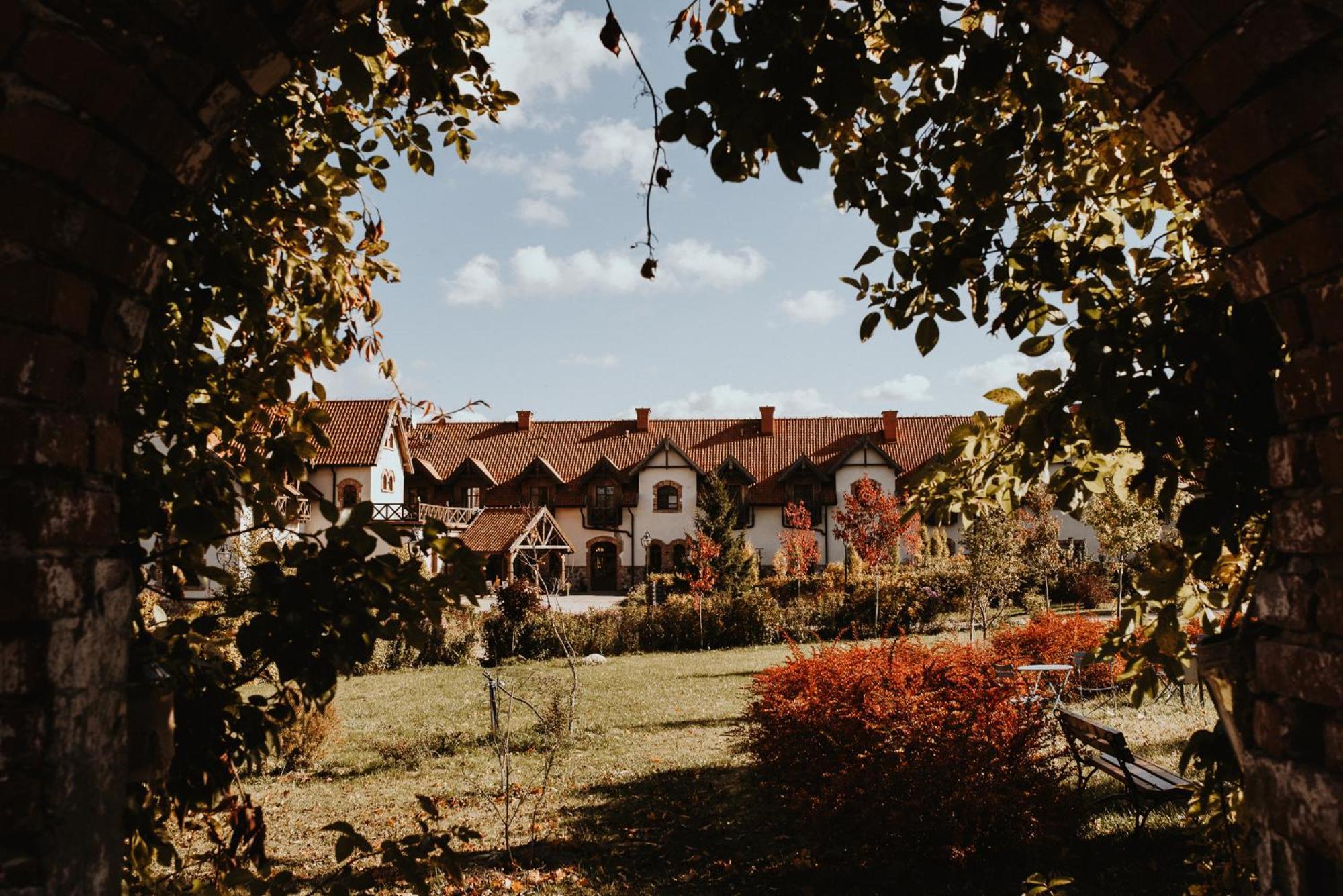 Hotel Folwark Lekuk Łękuk Mały Exterior foto